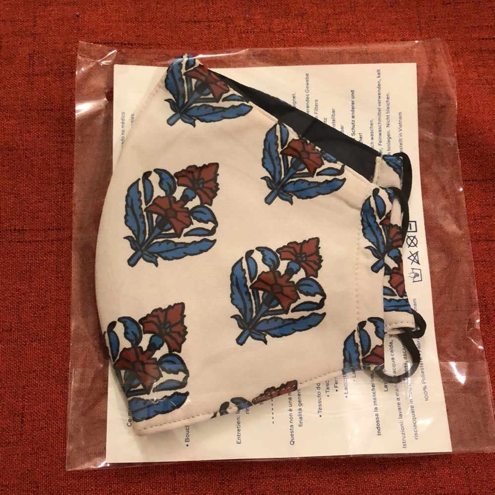 NWT Tory Burch Face Mask
